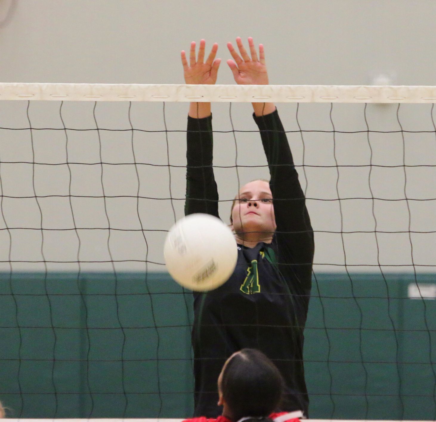 Sierra Pacific cruises past McFarland in opening round of volleyball playoffs